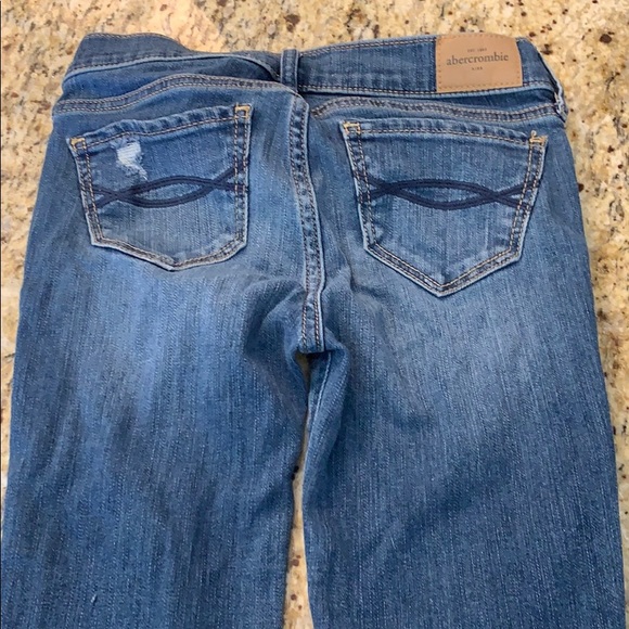 Abercrombie Jeans! Like new! Kids sz 14 slim - Picture 4 of 5